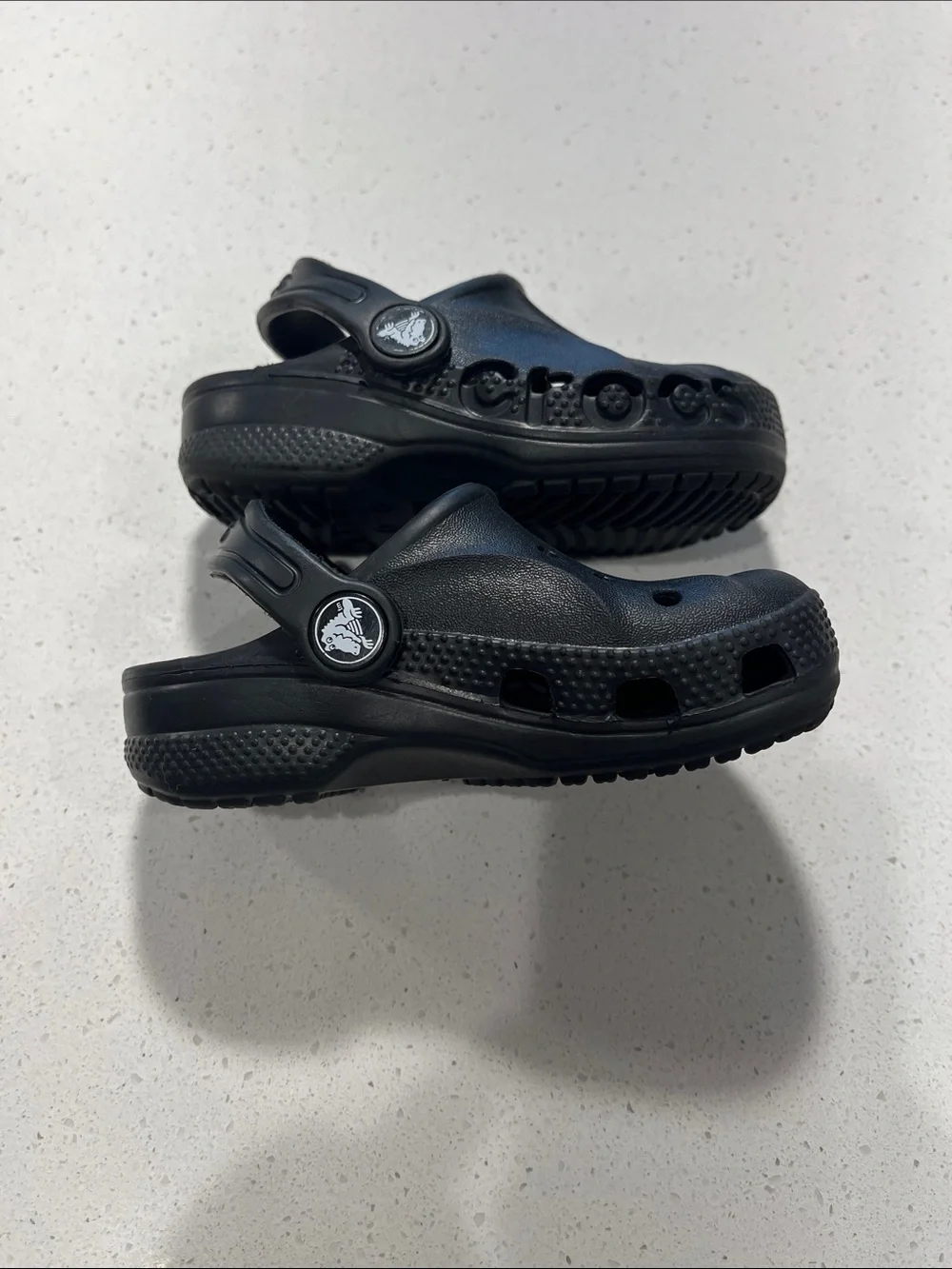 CROCS description selling